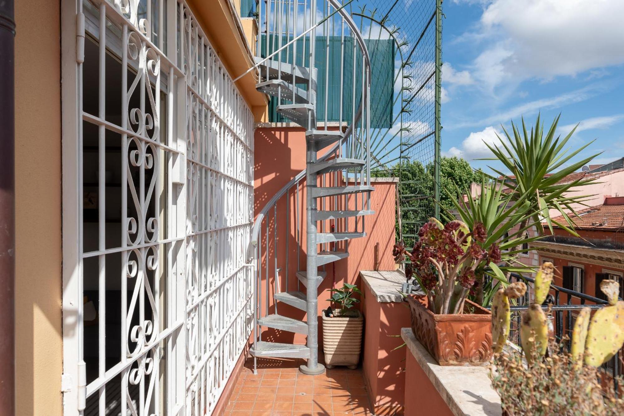 25 Penthouse Porta Pia Rom
